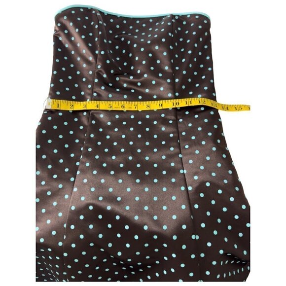 Jessica McClintock Gunne Sax Vintage Polka Dot Strapless Fit and Flare Dress (5) - Picture 11 of 16